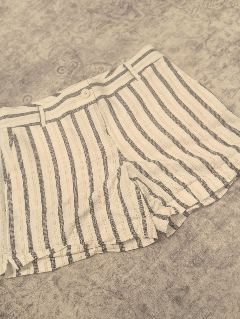 Loft Cotton Linen Blend Shorts in White and Gray